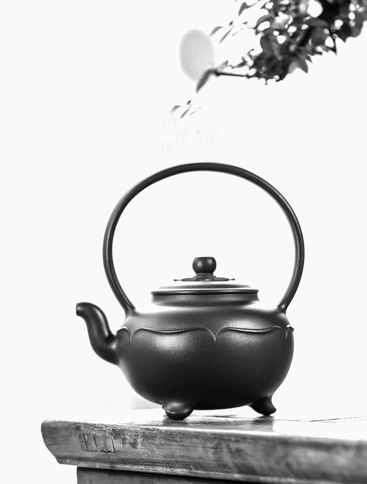 储俊伟- 三足宝莲提梁