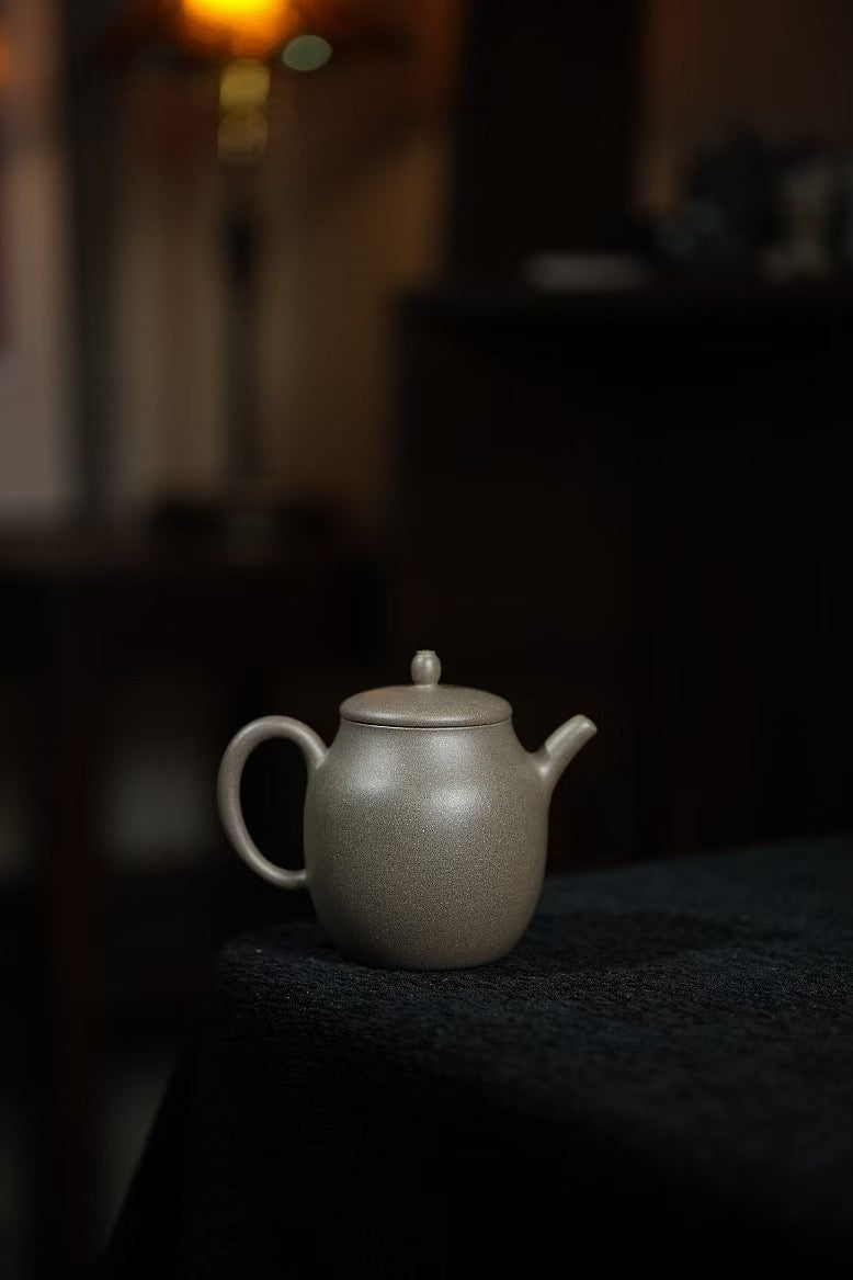 李偉·逸翁