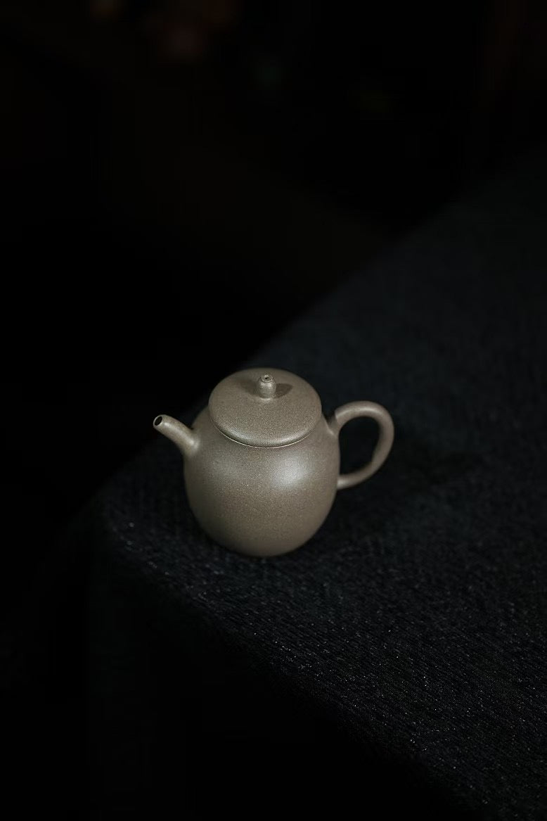 李偉·逸翁